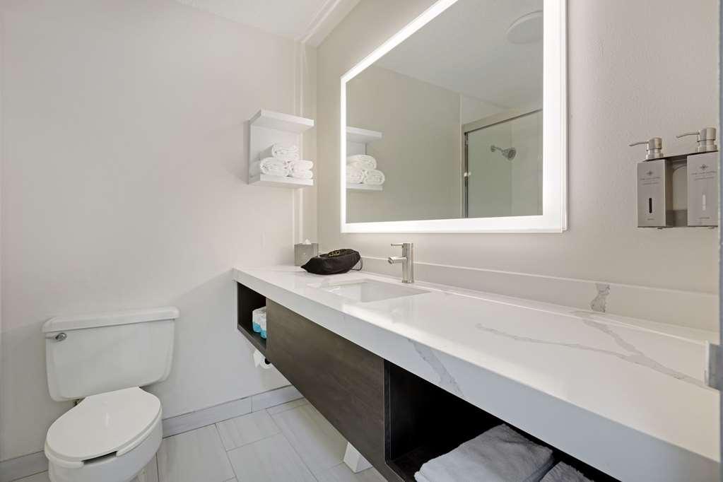 The Lux Hotel & Conference Center, Ascend Hotel Collection Waterloo Room photo