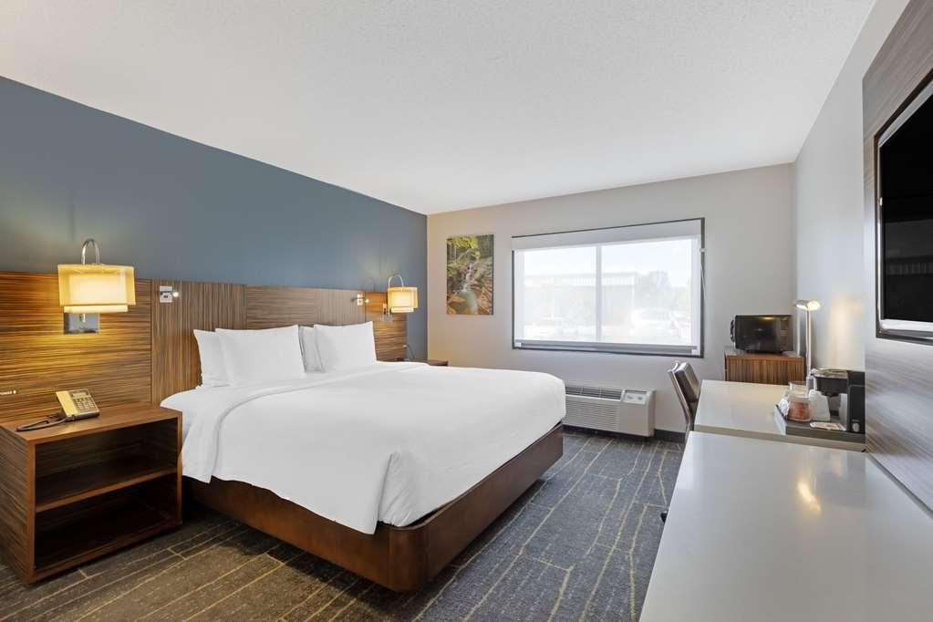 The Lux Hotel & Conference Center, Ascend Hotel Collection Waterloo Room photo